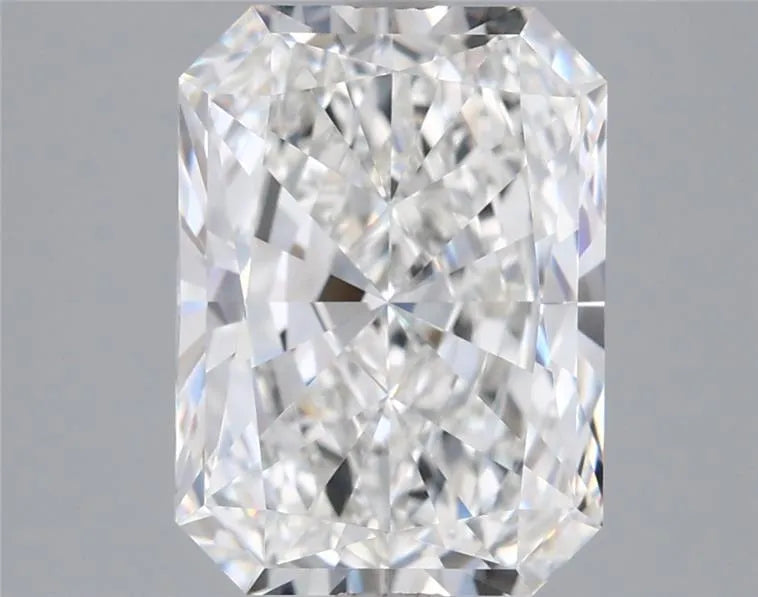 2.55ct Radiant Lab Grown Diamond (Colour F, Clarity VVS2, IGI Certified)