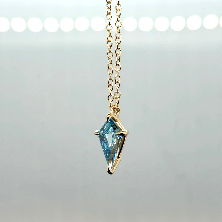Kite Pendant