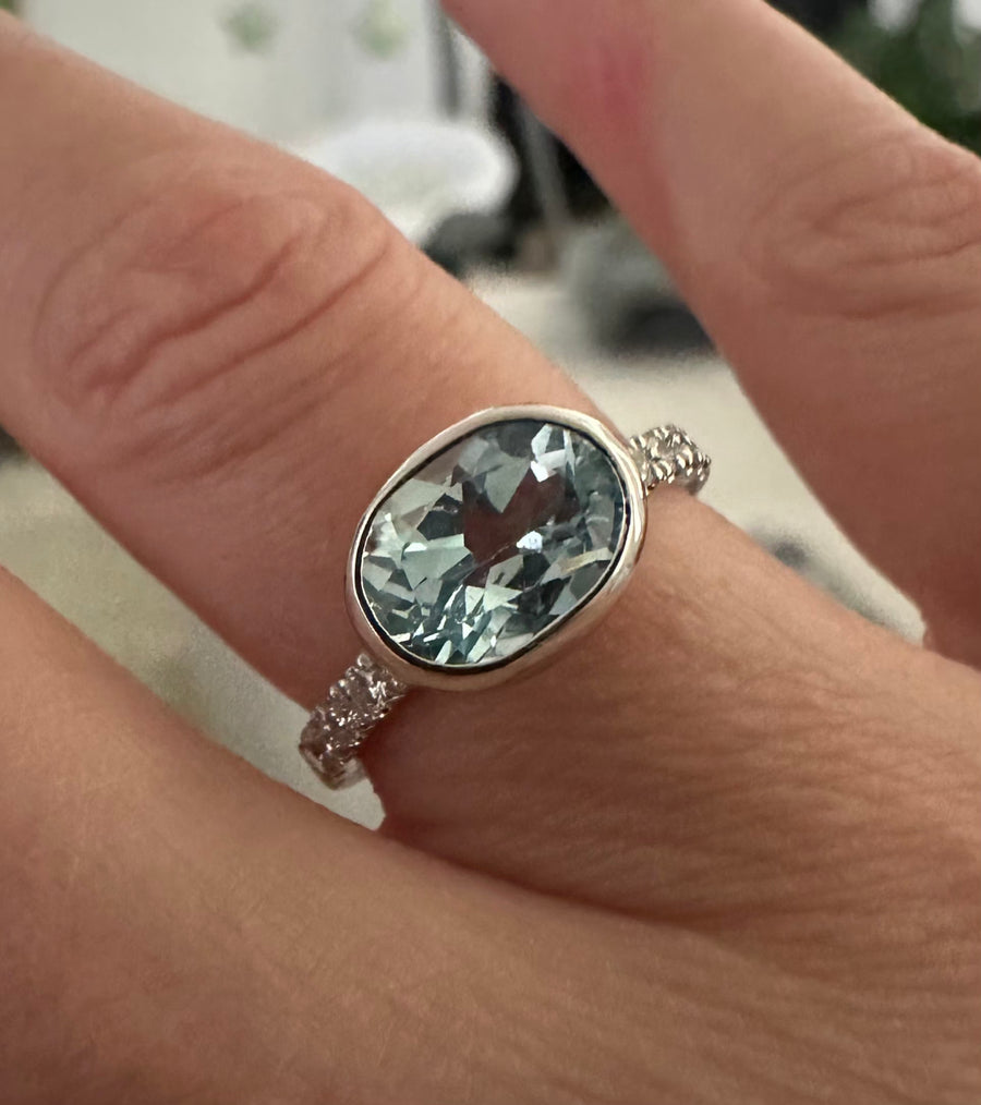 Heirloom Right Hand Ring
